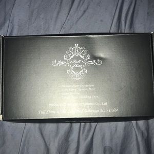 Brand new Full shine clip in hair extensions!